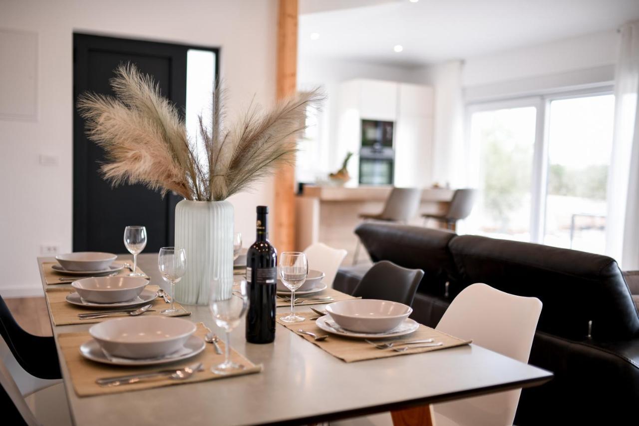 Wonderful Holiday House Bruno With Heated Pool Zadar Luaran gambar