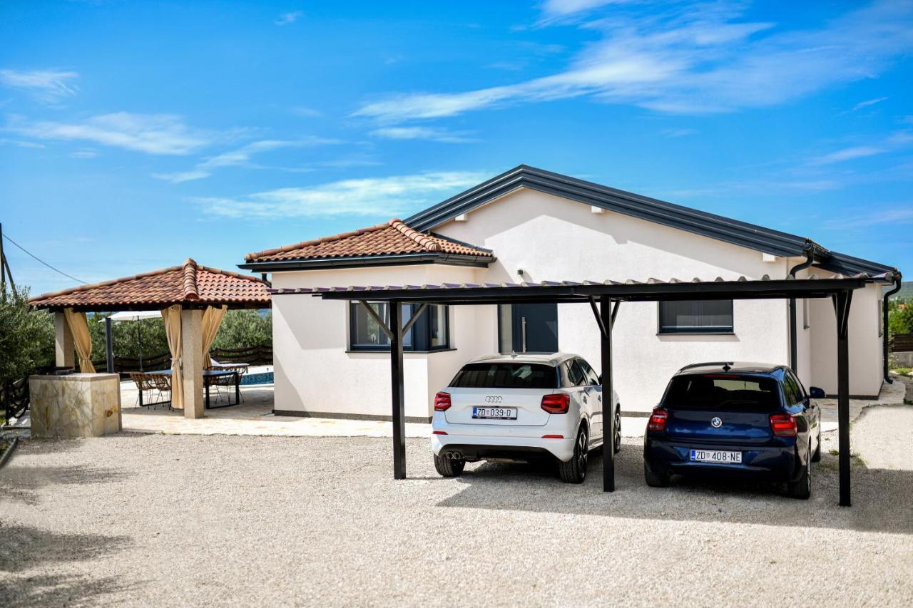 Wonderful Holiday House Bruno With Heated Pool Zadar Luaran gambar