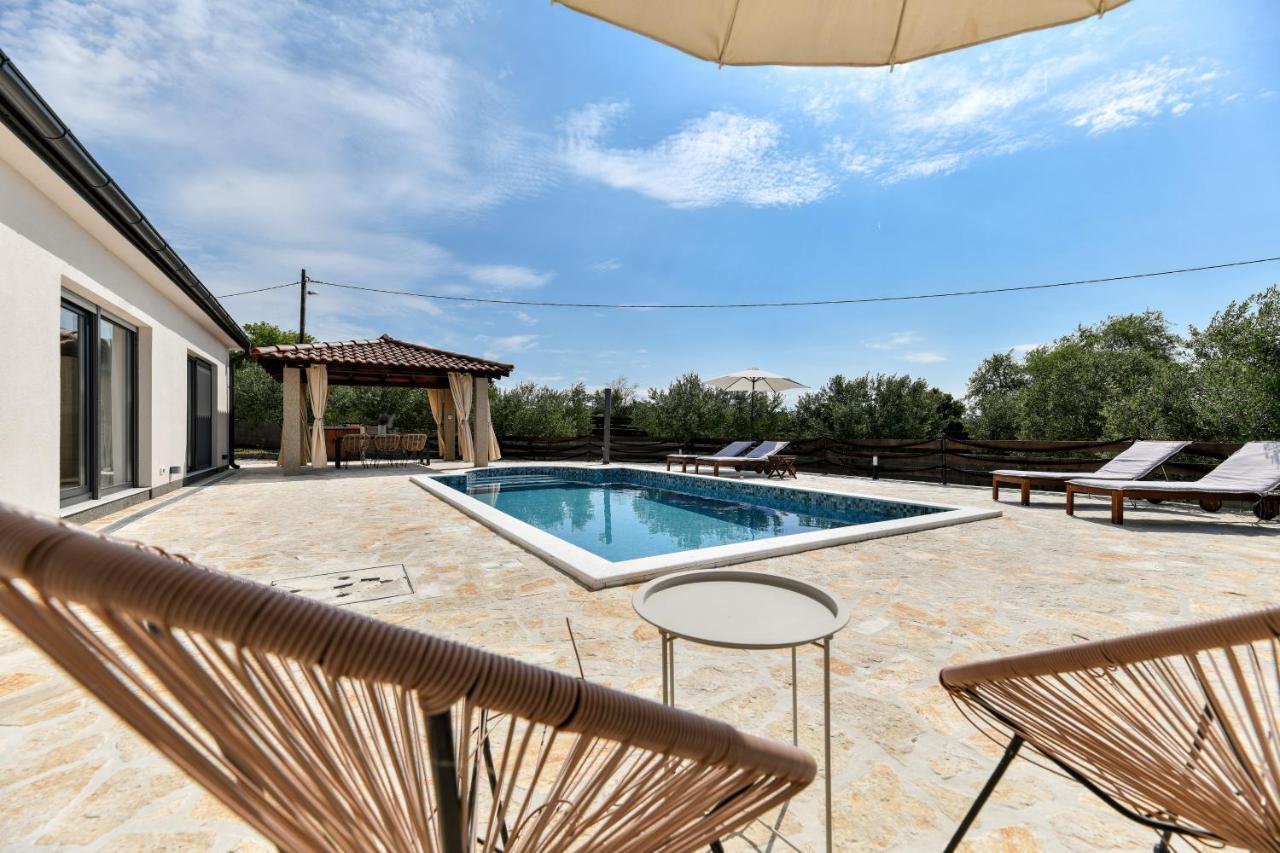 Wonderful Holiday House Bruno With Heated Pool Zadar Luaran gambar