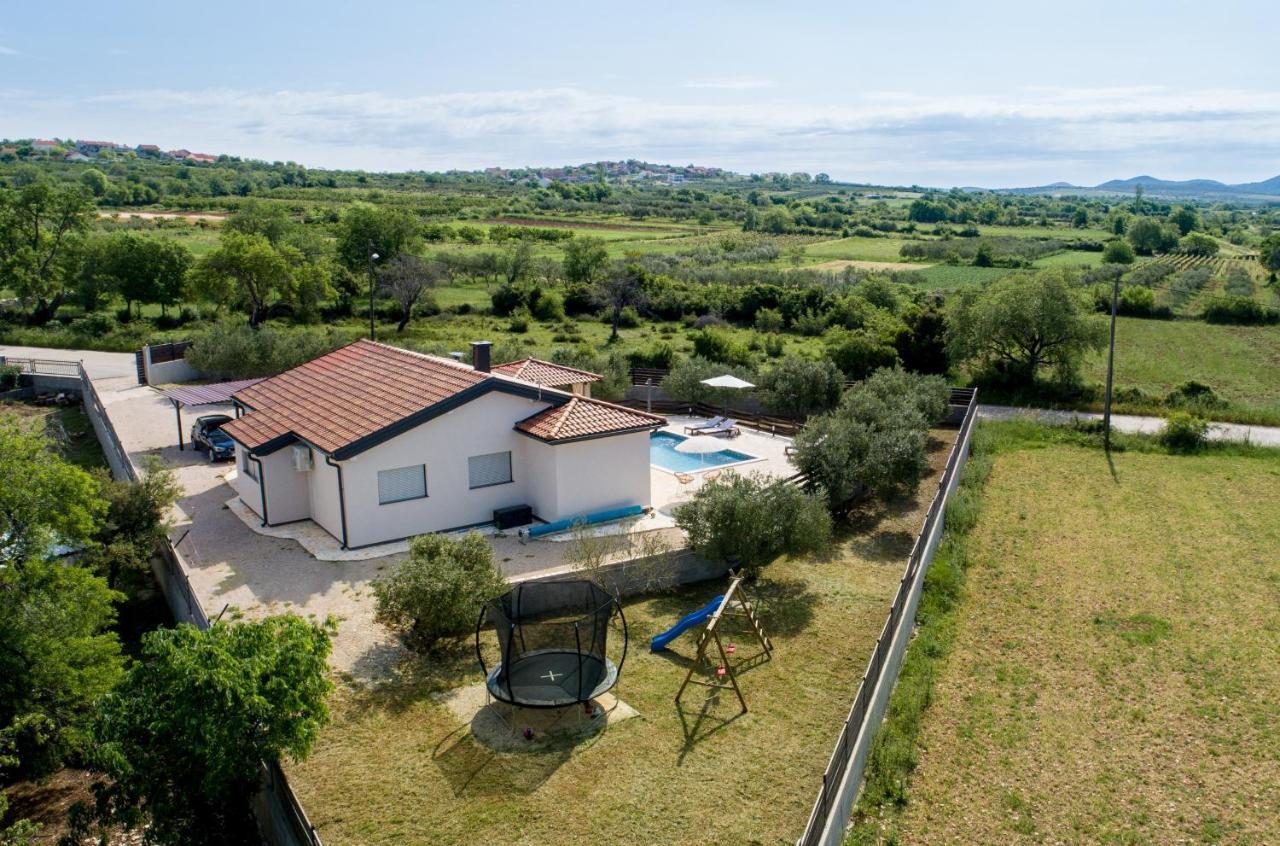 Wonderful Holiday House Bruno With Heated Pool Zadar Luaran gambar